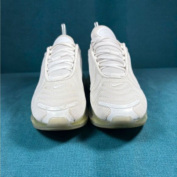 Size 5Y/6.5Women - Nike Air Max 720 white shoes